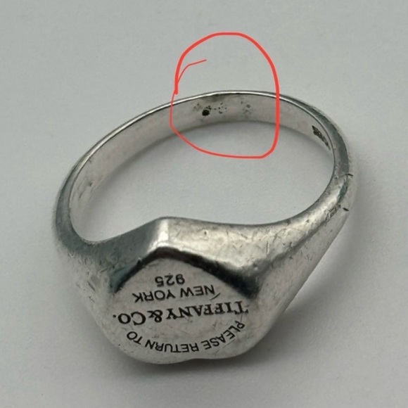 Tiffany & Co. Silver Heart Ring with Blue Pouch - Picture 8 of 9